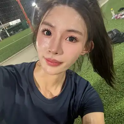 邱悦